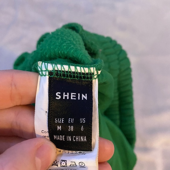 good track shorts, thick warm material. - Picture 3 of 3